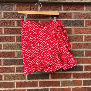 SHEIN Red and White Mini Floral Surplice Side Tie Flounce Hem Mini Skirt